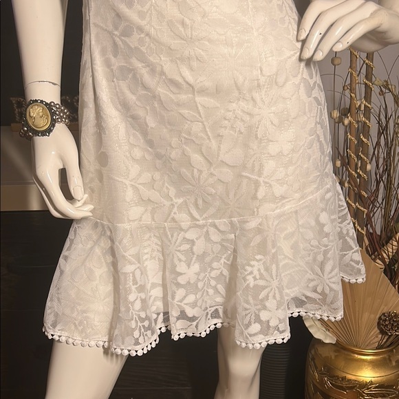 Angel Biba White Sleeveless lace Dress ( fits like M/L)send me any offer!!! - Picture 7 of 8